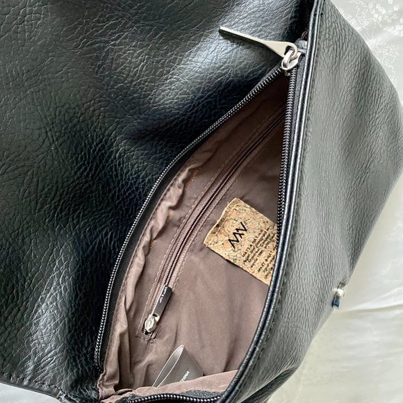 Matt and Nat Black Vegan Leather Clutch Bag - Picture 11 of 16